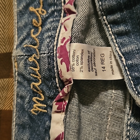 Jeans - Picture 3 of 3